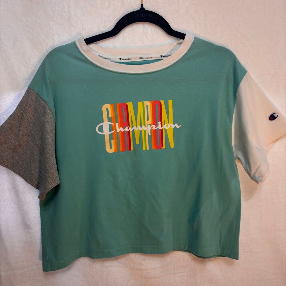 Champion Crop Logo Multicolor Tee Size Medium